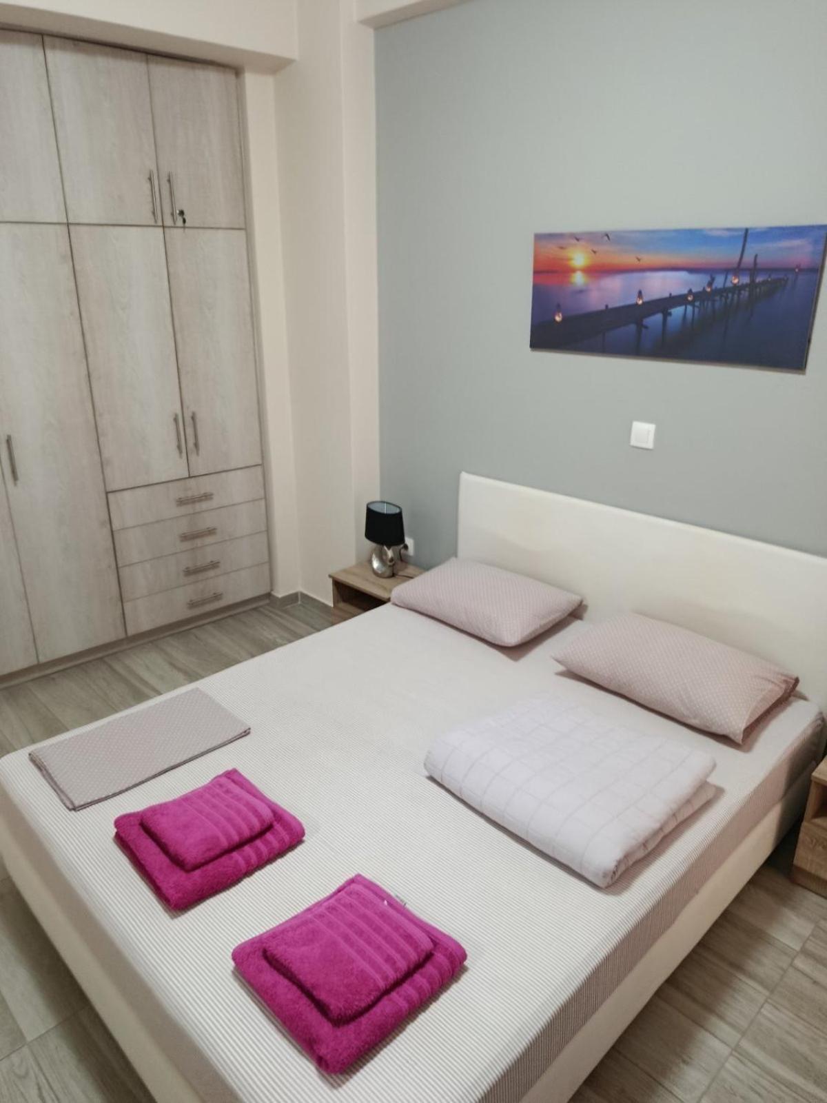 Alimos Apartments Atene Esterno foto
